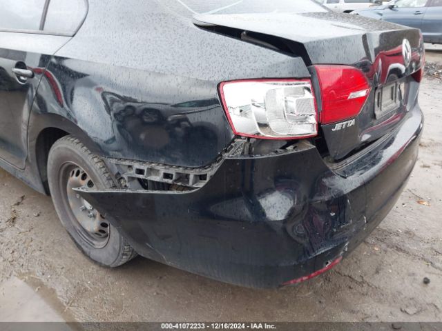 3VW2K7AJ8EM440374 Volkswagen Jetta 2.0l S