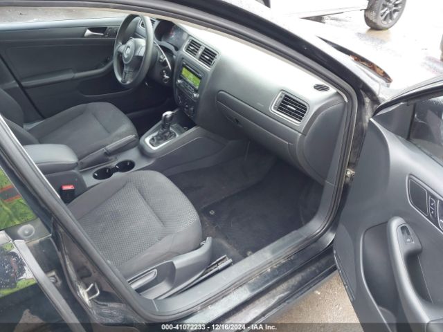 3VW2K7AJ8EM440374 Volkswagen Jetta 2.0l S