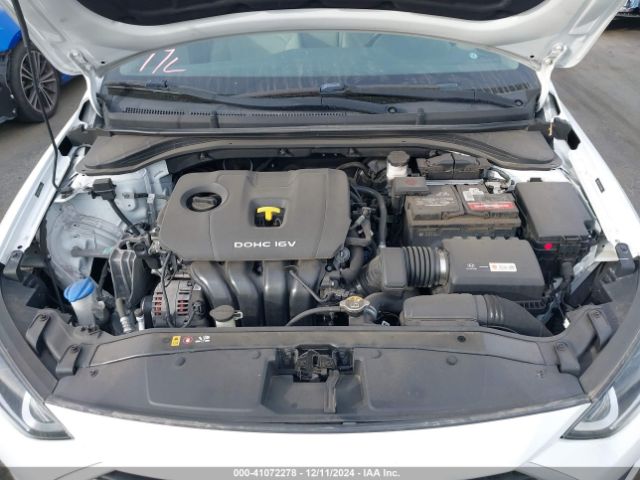 5NPD84LFXHH158040 Hyundai Elantra Value Edition