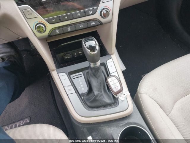 5NPD84LFXHH158040 Hyundai Elantra Value Edition