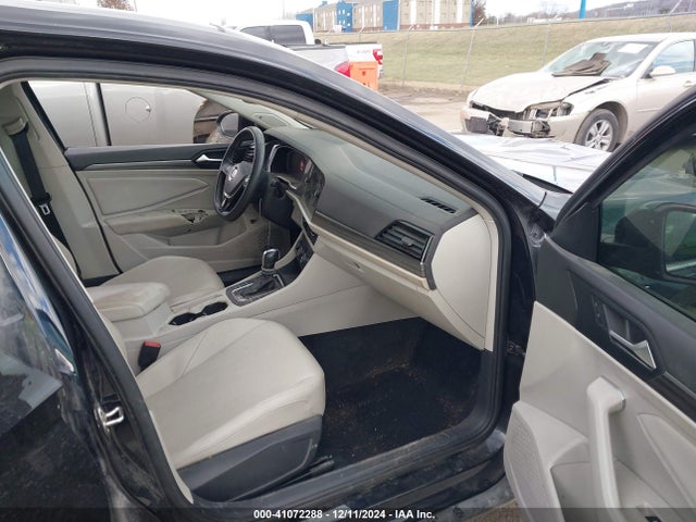 3VWEB7BU3LM024963 Volkswagen Jetta 1.4t Sel