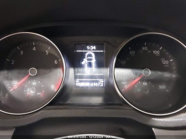 1VWDT7A32HC063408 Volkswagen Passat 1.8t R-line