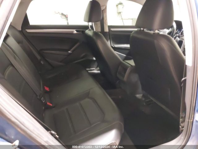 1VWDT7A32HC063408 Volkswagen Passat 1.8t R-line
