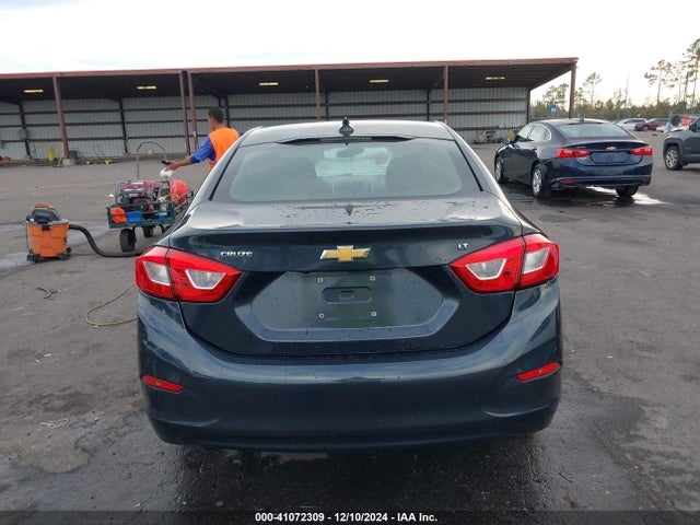 1G1BE5SM0J7123712 Chevrolet Cruze Lt Auto