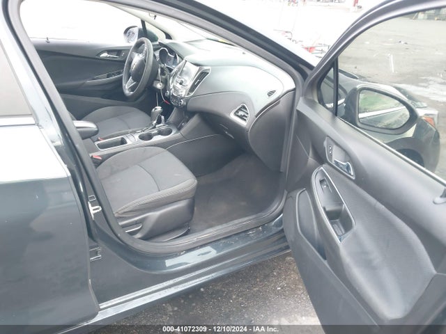 1G1BE5SM0J7123712 Chevrolet Cruze Lt Auto