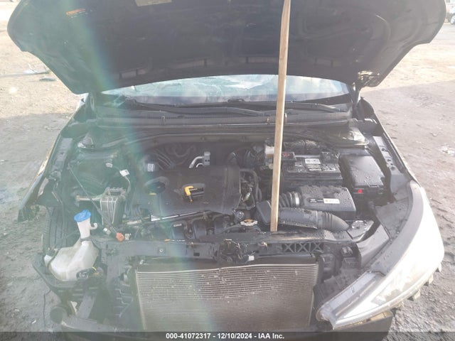 Hyundai ELANTRA SE 2019 5NPD74LF2KH497207 Image 10