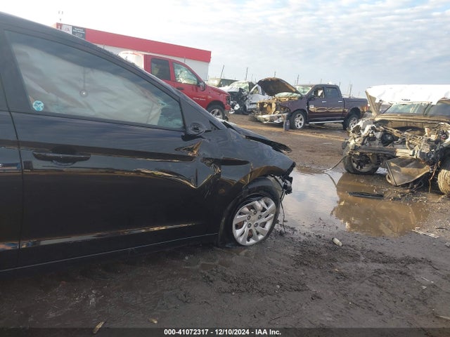 Hyundai ELANTRA SE 2019 5NPD74LF2KH497207 Image 12