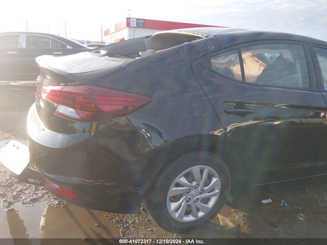 Hyundai ELANTRA SE 2019 5NPD74LF2KH497207 Image 13