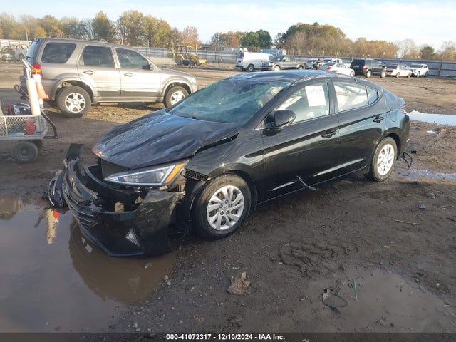 Hyundai ELANTRA SE 2019 5NPD74LF2KH497207 Image 2