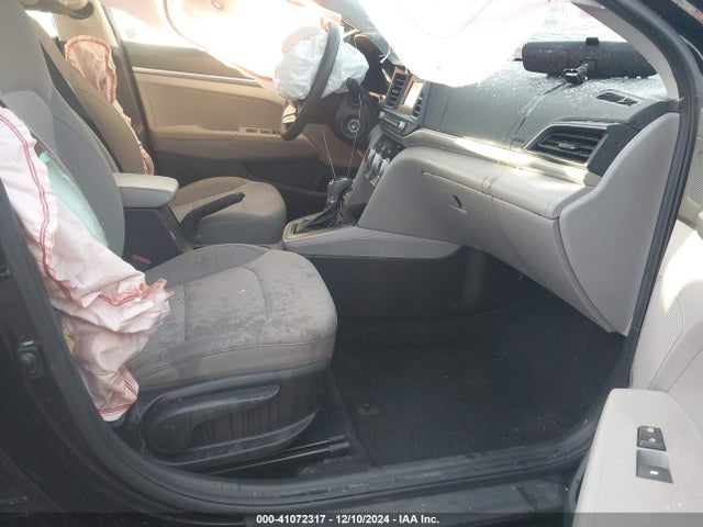 Hyundai ELANTRA SE 2019 5NPD74LF2KH497207 Image 5
