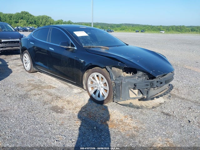 2017 TESLA MODEL S 5YJSA1E17HF201260 Photo 0