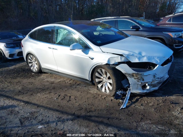 2020 TESLA MODEL X 5YJXCDE26LF220448 Photo 0