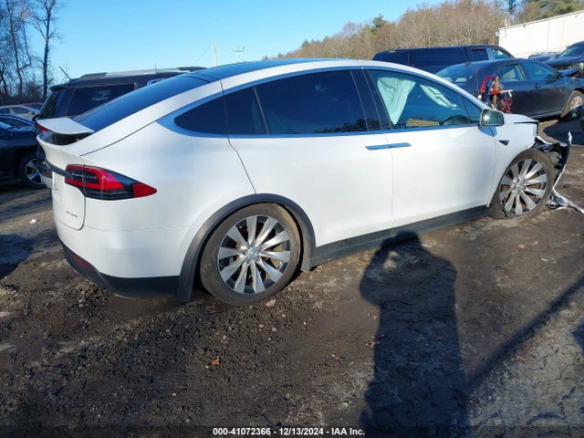 2020 TESLA MODEL X 5YJXCDE26LF220448 Photo 3