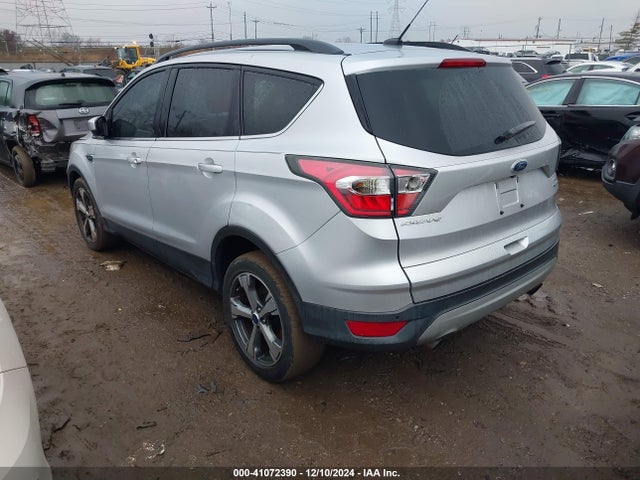 Ford ESCAPE SE 2017 1FMCU0GDXHUA12425 Image 3