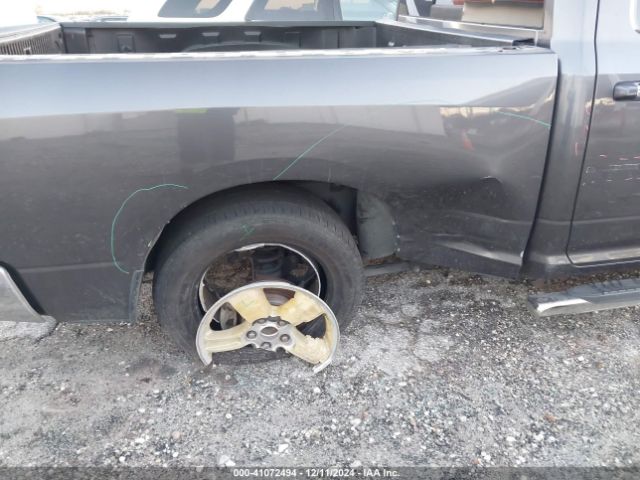 1C6RR6GT9HS576306 RAM 1500 Big Horn  4x2 6'4 Box
