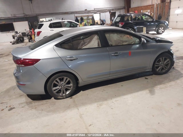 Hyundai Elantra Value Edition 2017 5NPD84LF6HH164420 Image 4