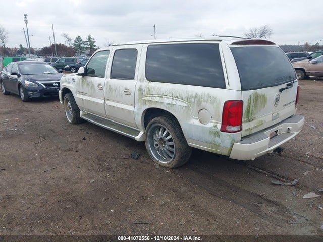 2003 CADILLAC ESCALADE ESV 3GYFK66N33G268500 Photo 2