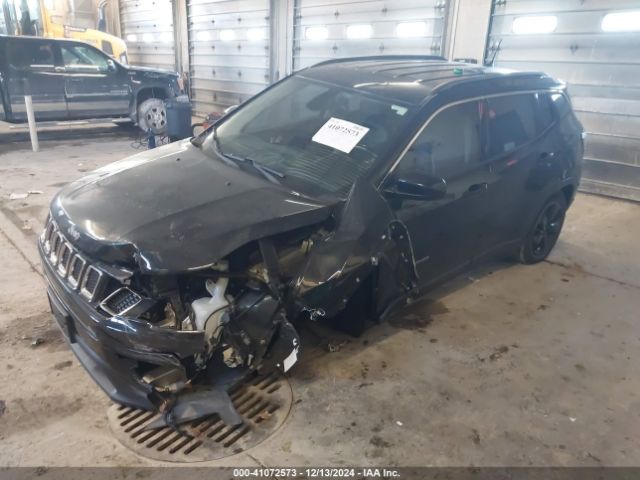 3C4NJDBB1JT185186 Jeep Compass Latitude 4x4