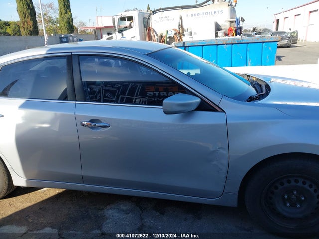 Nissan Altima 2.5 S 2015 1N4AL3AP0FN404376 Image 13
