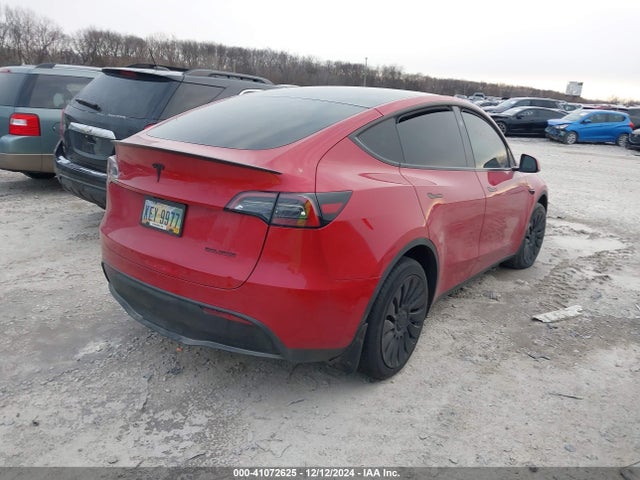 2023 TESLA MODEL Y 7SAYGDEE4PF890611 Photo 3