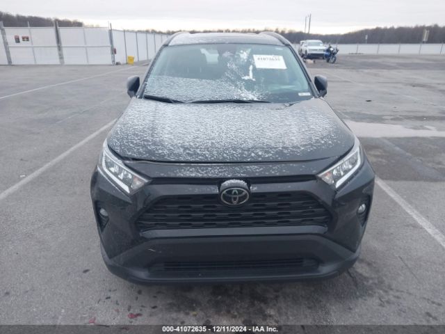 2T3A1RFV5MC208886 Toyota Rav4 Xle Premium