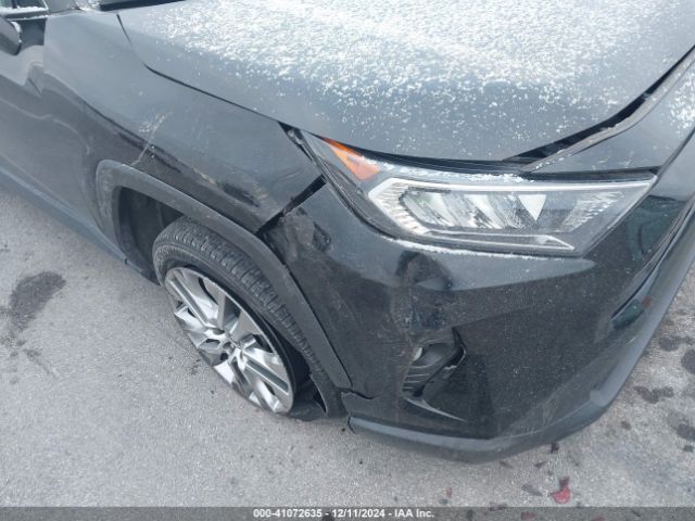 2T3A1RFV5MC208886 Toyota Rav4 Xle Premium