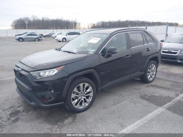 2T3A1RFV5MC208886 Toyota Rav4 Xle Premium