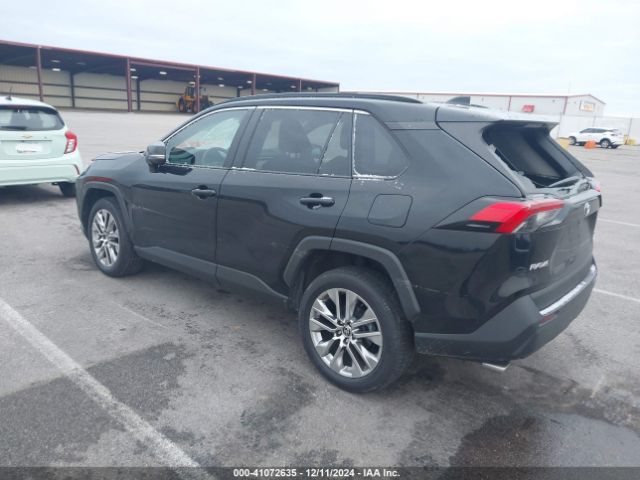 2T3A1RFV5MC208886 Toyota Rav4 Xle Premium