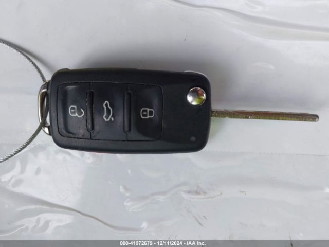 3VW2K7AJ3EM331501 Volkswagen Jetta 2.0l S