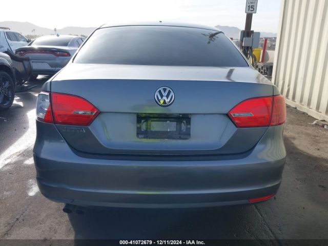 3VW2K7AJ3EM331501 Volkswagen Jetta 2.0l S