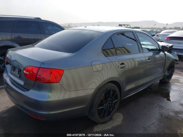 3VW2K7AJ3EM331501 Volkswagen Jetta 2.0l S