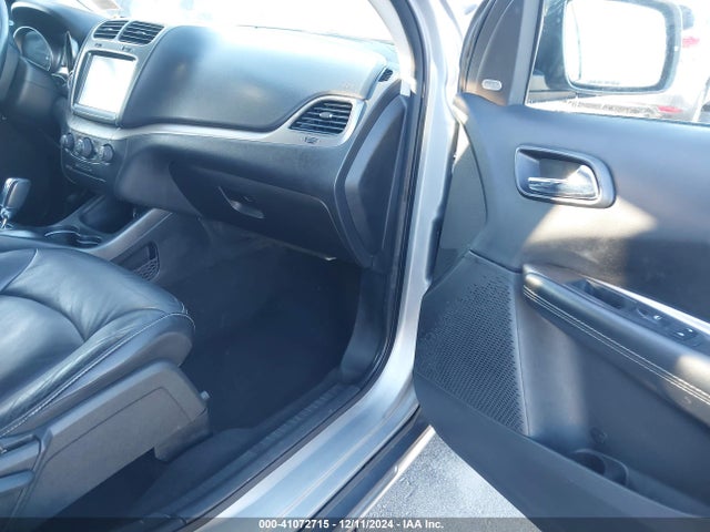 3C4PDCGG4JT503574 Dodge Journey Crossroad
