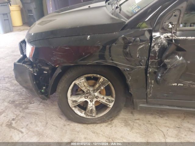 1C4NJDEB4ED885744 Jeep Compass Latitude