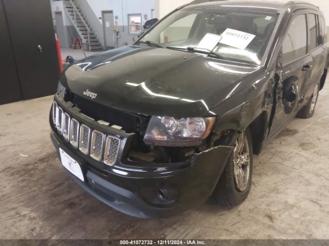 1C4NJDEB4ED885744 Jeep Compass Latitude