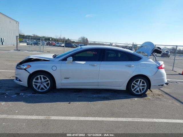 3FA6P0SU3GR304560 Ford Fusion Energi Titanium