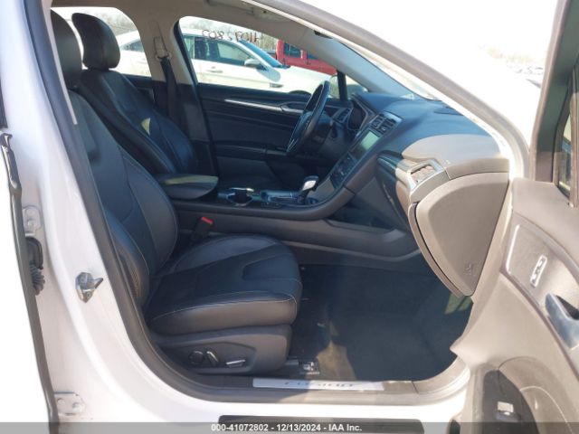 3FA6P0SU3GR304560 Ford Fusion Energi Titanium