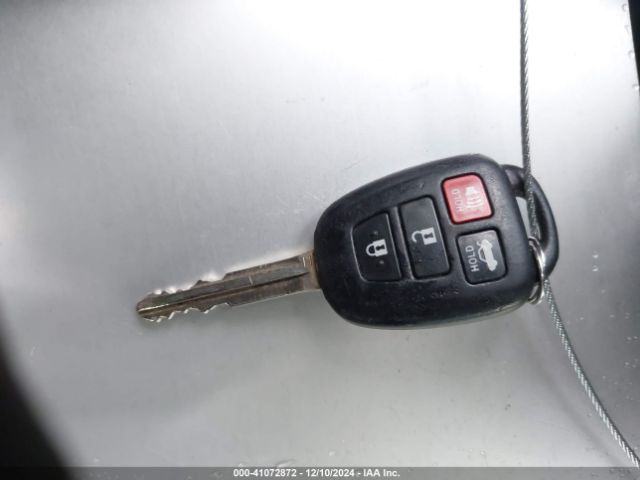 4T1BF1FK8HU775703 Toyota CAMRY SE