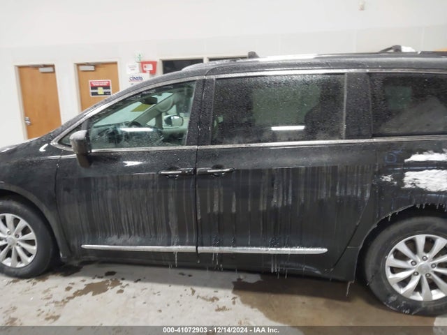 Chrysler Pacifica Touring L 2019 2C4RC1BG9KR666183 Image 14