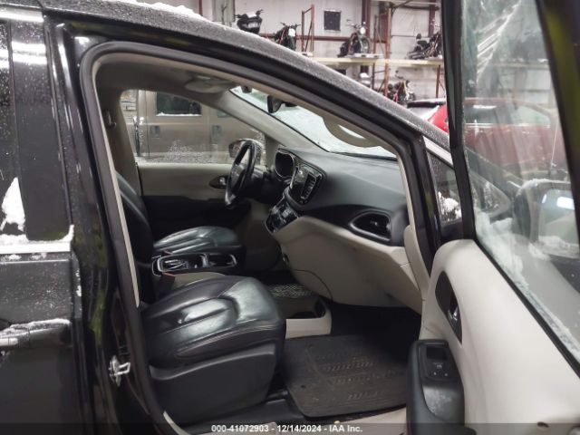 2019 CHRYSLER PACIFICA 2C4RC1BG9KR666183 Photo 4