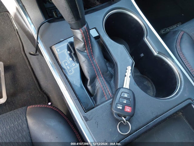 4T1BF1FK3FU487133 Toyota CAMRY SE