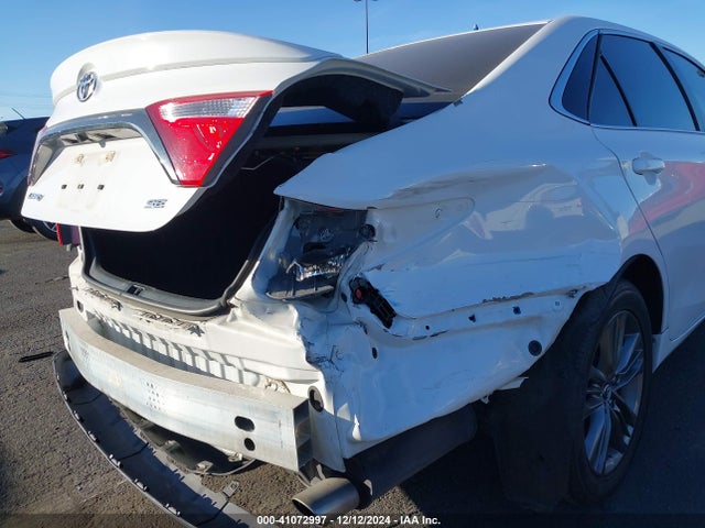 4T1BF1FK3FU487133 Toyota CAMRY SE