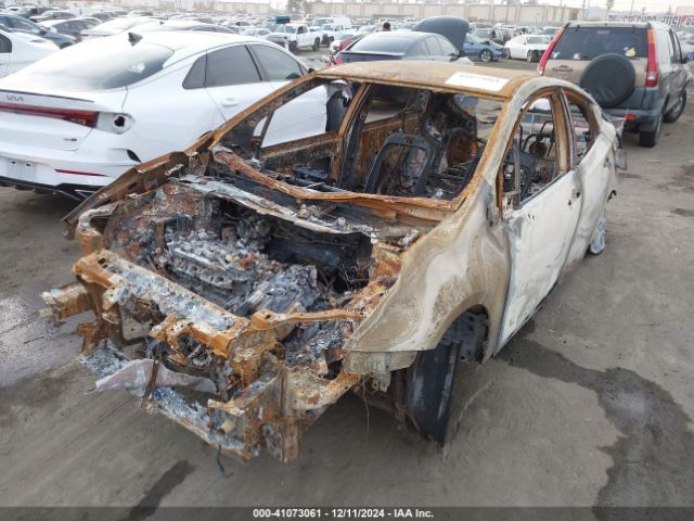 JTDKARFUXJ3061909 Toyota Prius Three