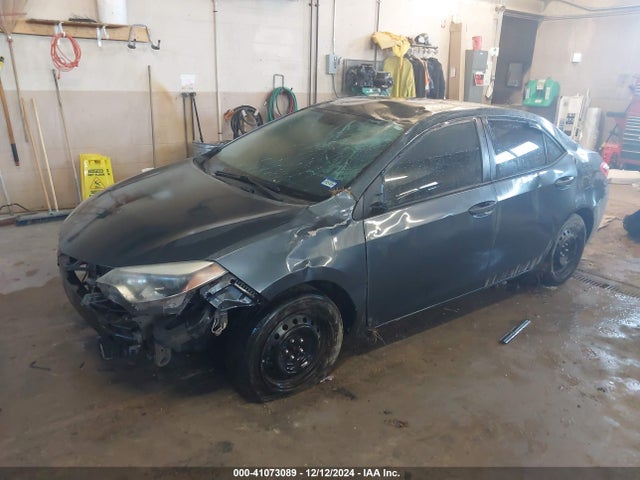 Toyota COROLLA LE 2016 5YFBURHE5GP528912 Image 2