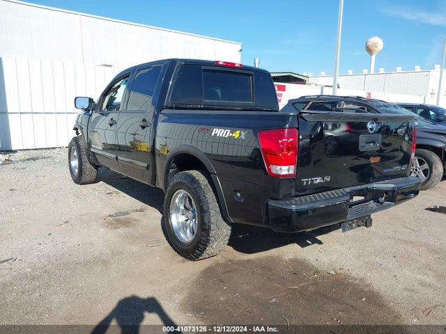 Nissan Titan Pro-4x 2014 1N6BA0EC3EN503103 Image 3