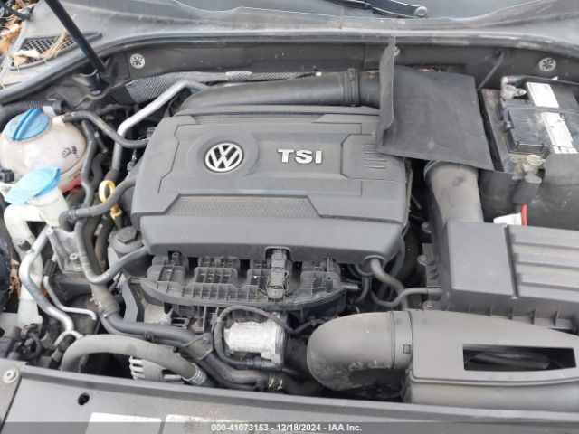1VWBT7A35HC025260 Volkswagen Passat 1.8t Se