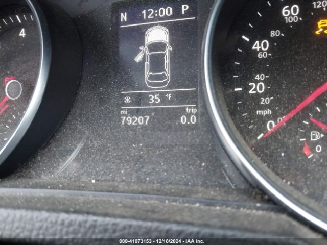 1VWBT7A35HC025260 Volkswagen Passat 1.8t Se