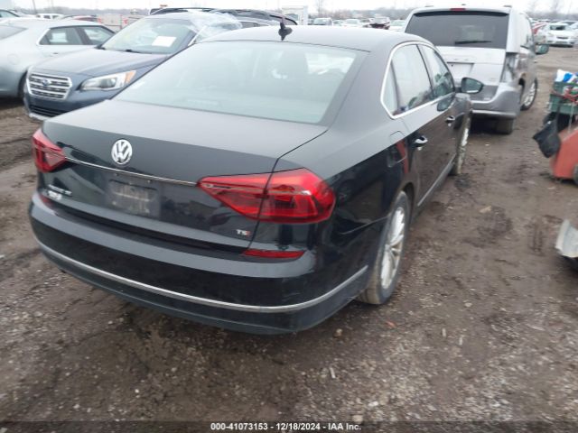 1VWBT7A35HC025260 Volkswagen Passat 1.8t Se