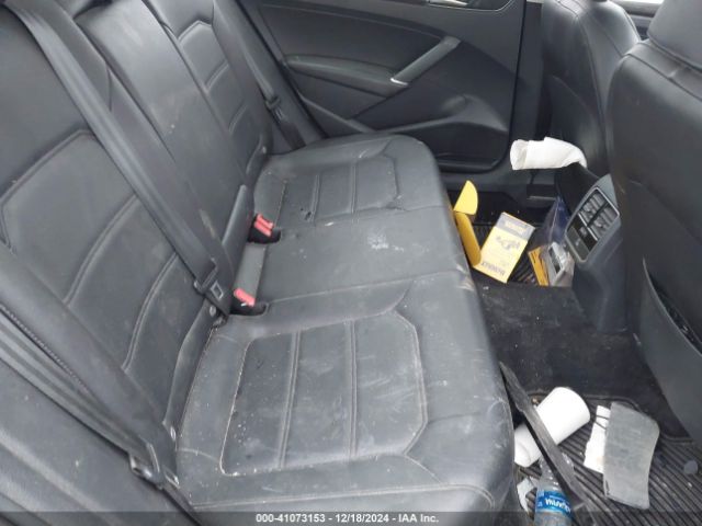 1VWBT7A35HC025260 Volkswagen Passat 1.8t Se