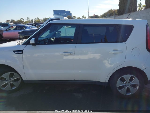 KIA Soul 2015 KNDJN2A25F7207890 Image 14