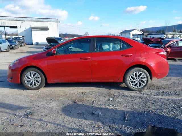 Toyota COROLLA LE 2018 5YFBURHE1JP755165 Image 14